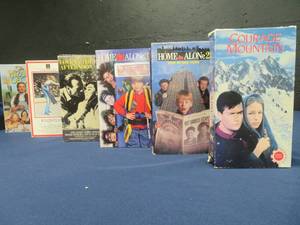 6 VHS MOVIES