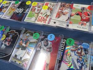 COLLECTABLE FOOTBALL CARDS