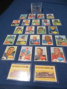 1960S TOPPS FOOTBALL CARDS