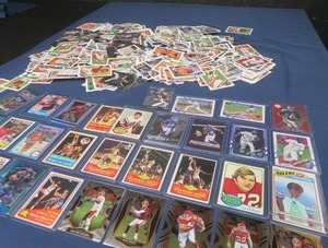 HUGE COLLECTION OF MIXED SPORTS CARDS