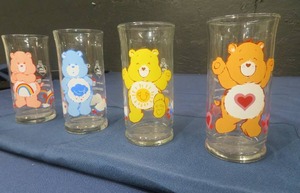 PIZZA HUT COLLECTORS SERIES CAREBEAR GLASS CUPS