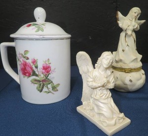 CHINA COFFE MUG WITH ROSES AND LID - 2 ANGEL DECOR FIGURINES