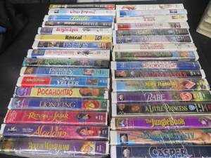 HUGE LOT OF VHS. CLASSICS PLUS