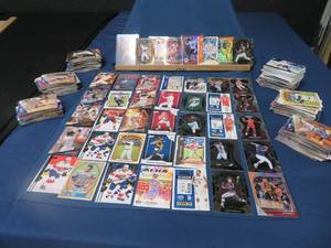 HUGE COLLECTION OF MIXED SPORTS CARDS