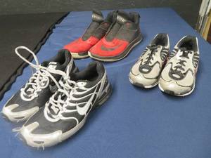 3 PAIRS OF NIKE RUNNING SHOES