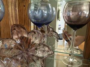 Wine Glasses - Set of 8 with Glass Flower
