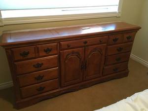 Dresser with 3-Way Mirror