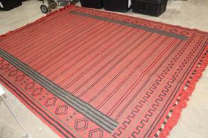 Area Rug BlackRed 12Lx9W