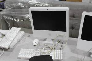 Apple iMac Computer Desktop  with Computer Monitor, Wired Keyboard and Mouse