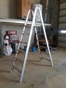 lot 221 image: Werner 6 Aluminum Step Ladder