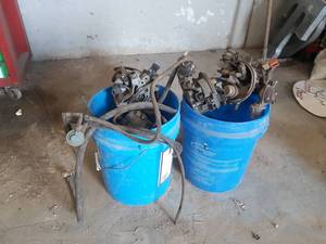lot 222 image: Lot of (8) Carburetors