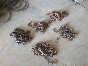 lot 226 image: Lot of 38 & 516 Log Chains