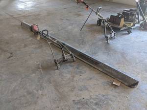 lot 74 image: Lindley Vibrastrike Power Screed - Motor Pulls Over