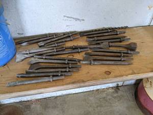 lot 97 image: Large Lot of Jack Hammer Bits