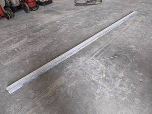 lot 122 image: 2 x 4x 12 Aluminum Concrete Screed