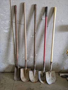 lot 181 image: Lot of (5) Assorted Shovels