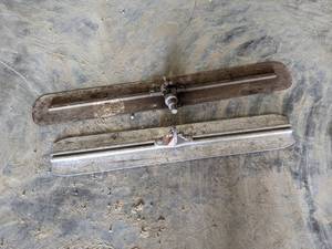 lot 184 image: Lot of (2) Concrete Floats 36 & 30