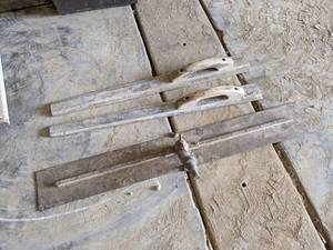 lot 185 image: 36 Concrete Float and More