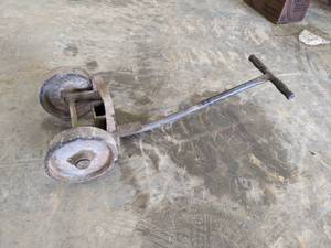 lot 215 image: Trailer Moving Dolly