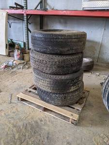 lot 264 image: (4) Aluminum Chevy 6-Bolt Rims with 16 Tires, No Center Caps