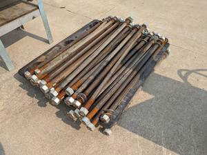 lot 63 image: PALLET LOT - 1-38 x 48 Solid Rods - Threaded at each end