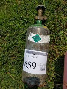 lot 659 image: CO Compressed Air Tank