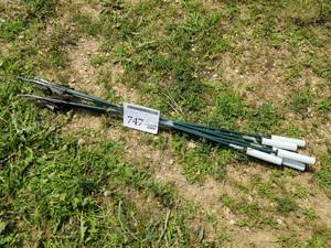 lot 747 image: Lot of (6) Plastic Fence Posts