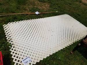 lot 789 image: Lot of (2) Plastic Lattice Panels