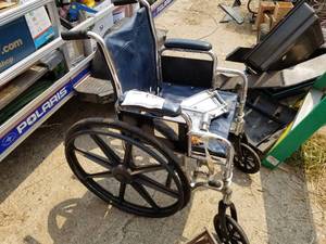 lot 784 image: Wheelchair