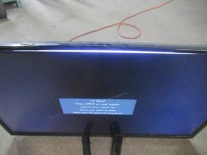 lot 26 image: INSIGNIA 32 Class (31-12 Diag.) - LED - 1080p - HDTVA SN-32D511NA15