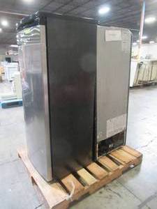 lot 207 image: WHOLESALE MIXED PALLET OF REFRIGERATOR AND UPRIGHT FREEZER