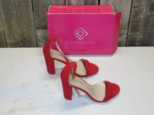 Dream Pairs Hi-Chunk RedSuede Size 7