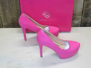 Dream Pairs Swan-30 Fuchsia Suede Size 10