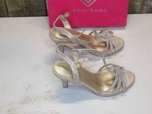 Dream Pairs Amore-3 Gold Glitter Size 8