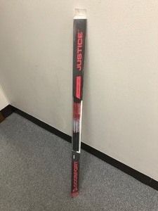 lot 7 image: 12 Bloodsport Arrows, Outserts, Nocks