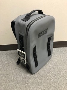 lot 28 image: Yeti Panga 28 Cooler