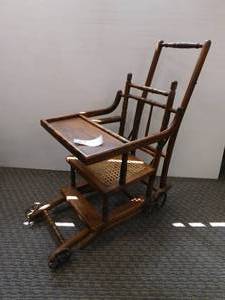 lot 5 image: Antique Highchair