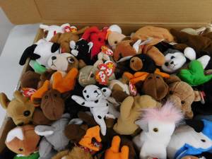 lot 39 image: Misc. lot of Ty Beanie Babies