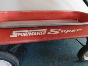 lot 57 image: Sportsmaster Super Wagon