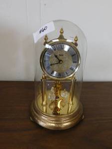 lot 60 image: 2 - Clocks