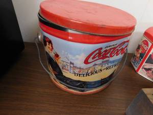 lot 75 image: Misc. Coca-Cola Items