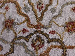 lot 120 image: NEW India Wool Rug - 2.5 x 8 #2