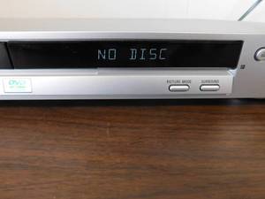 lot 122 image: Sony CDDVD Player
