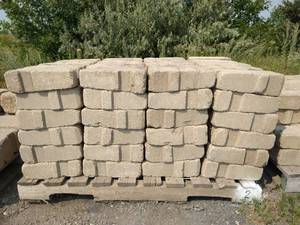 Roman Half Pisa Wall Block - Desert Buff