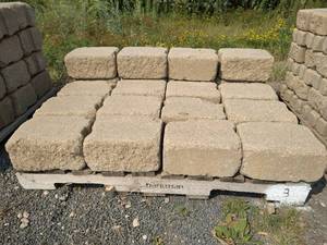 Roman Jumbo Pisa Wall Block - Desert Buff