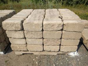 Roman Jumbo Pisa Wall Block - Desert Buff