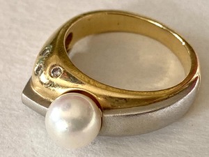 14k Gold Diamond and Pearl Ring