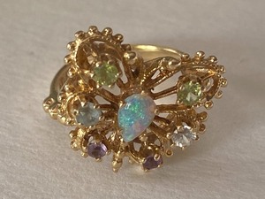 14k Gold Butterfly Figurine Ring w Multi Colored Stones