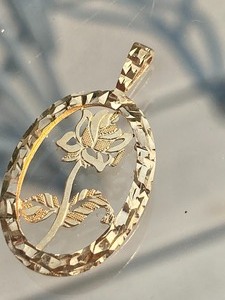 14k Gold Diamond Cut Framed Flower Pendant