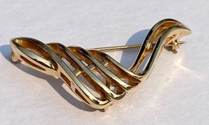14k Brooch